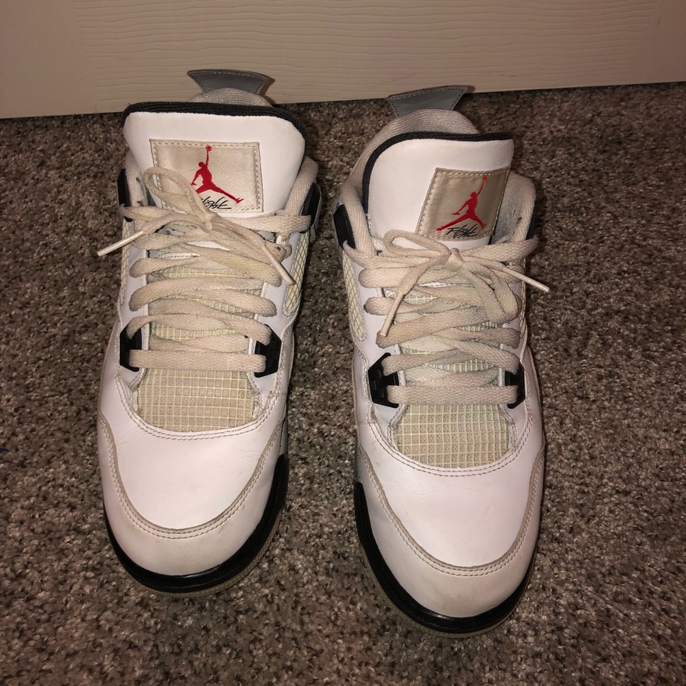 Jordan 4s